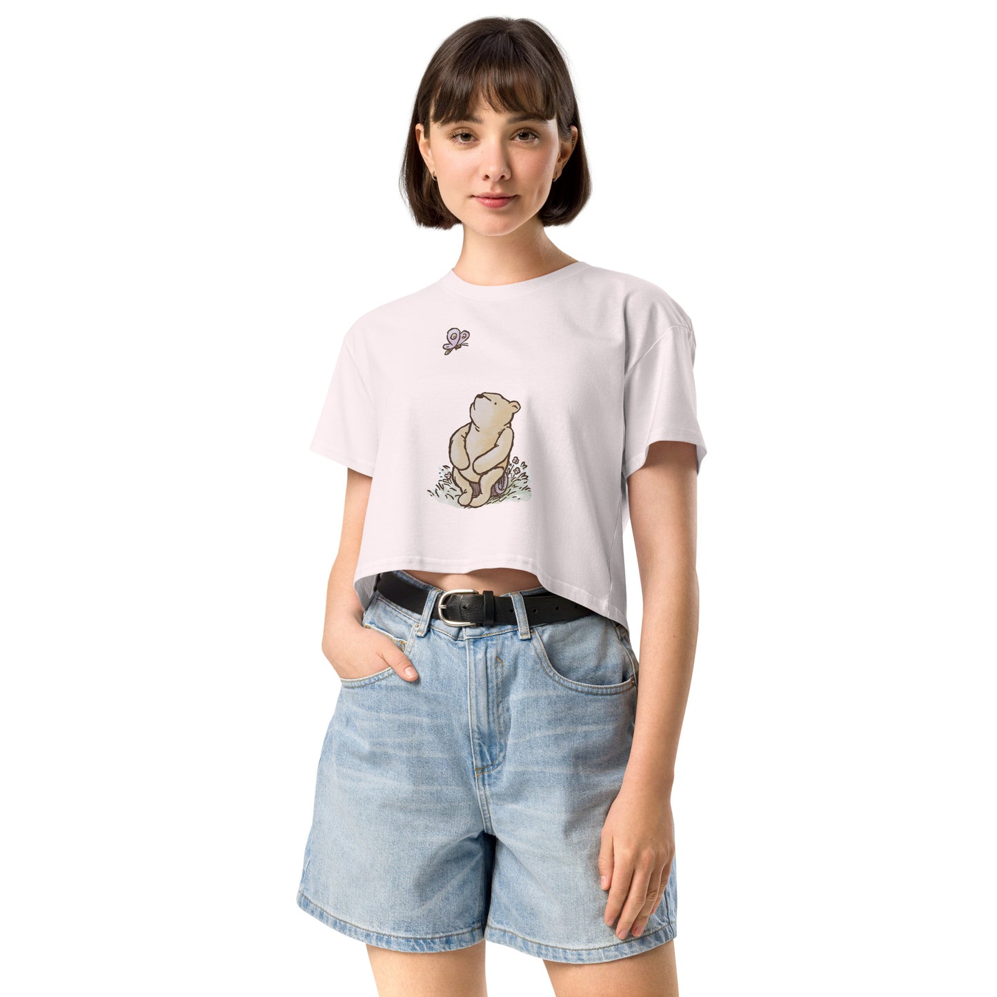 Winnie the Pooh Watching a Butterfly | Women's Cropped Tee